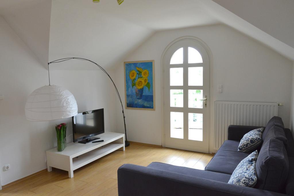 Siofok Villa Pokoj fotografie